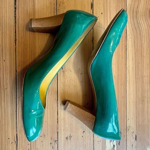 J. Crew patent leather midheels in bright peacock. Size 8.5z - Picture 13 of 14